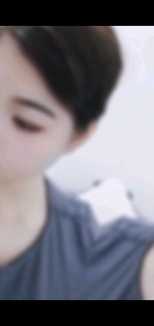 世界上有两个我😏一个