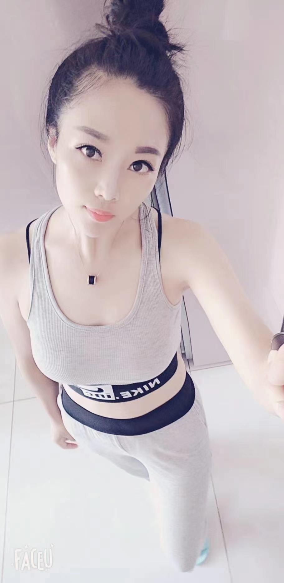 七七求宠吖的图片