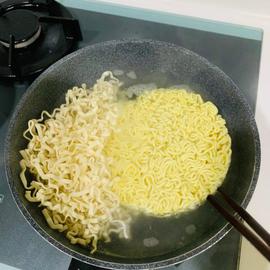 萌新宝宝cbll主播照片