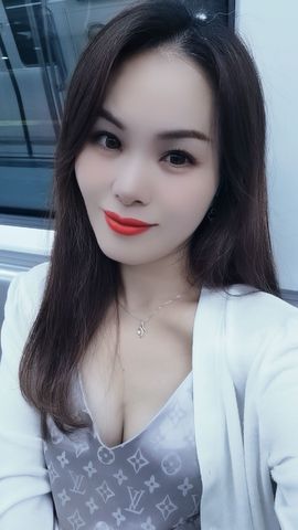 小雪越来越好主播照片