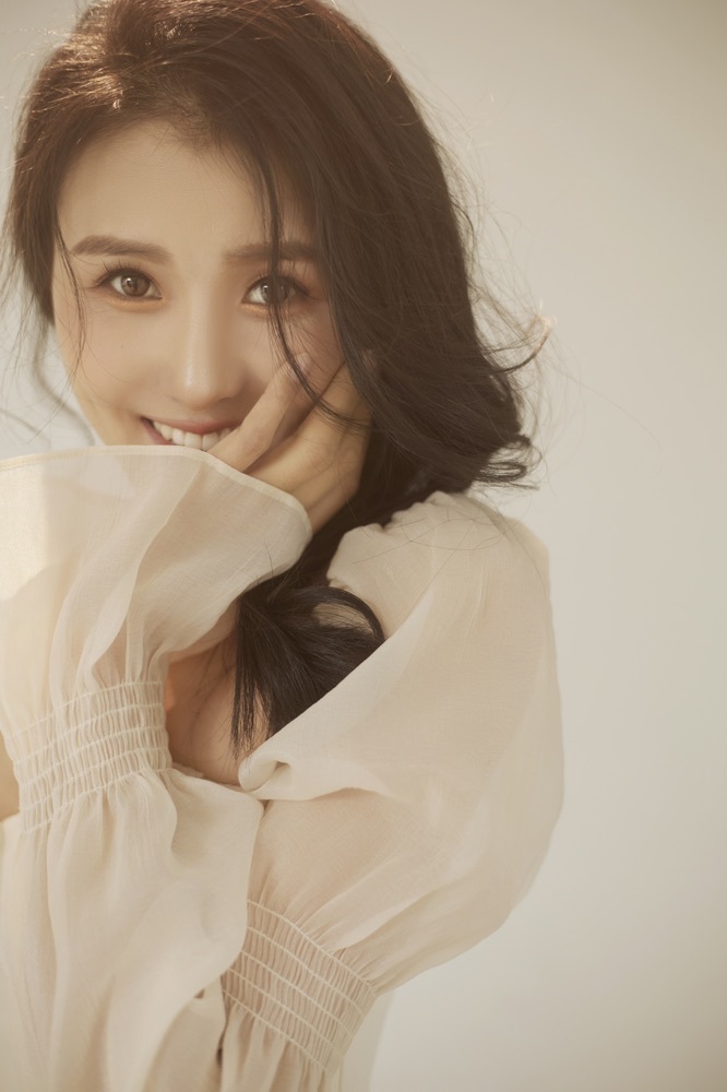 小婷烟嗓唱歌☆づ的图片