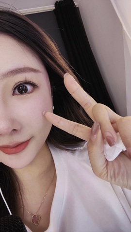 抱抱馨💌主播照片