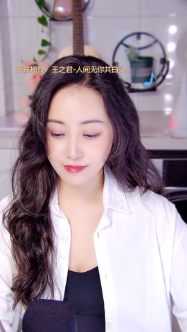 佩妮🎤一路长红的图片