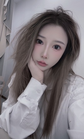 大拉馨💌差2个火山主播照片