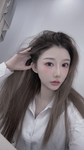 大拉馨💌差2个火山主播照片