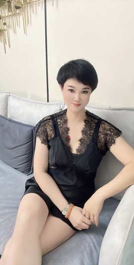于大漂亮l主播照片