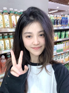 娜扎🧸主播照片