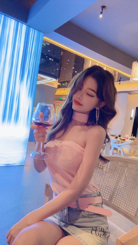 薇恩恩~主播照片