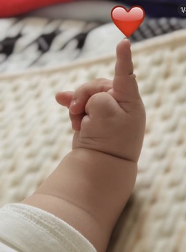 模特s腰钱多多休主播照片