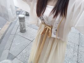 浮若若主播照片