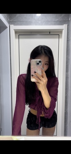 微晨美女主播照片