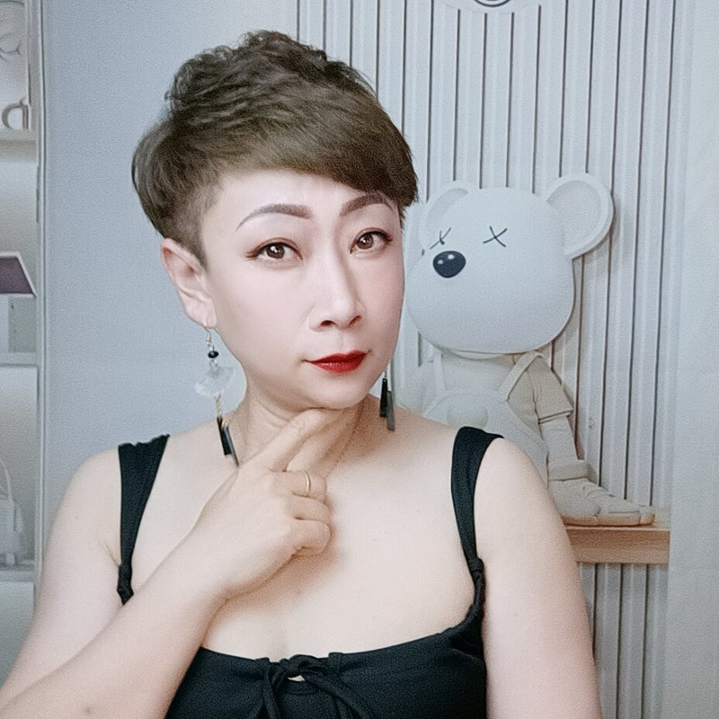 思丝小迪姐！的主播海报