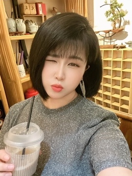 茶茶幸运星主播照片