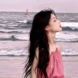 小小♥休主播照片