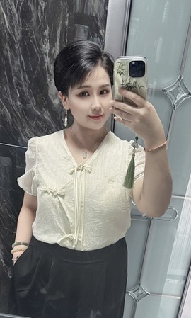 茶茶大吉大利主播照片