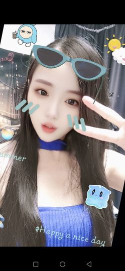 全平台最惨的玫瑰主播照片