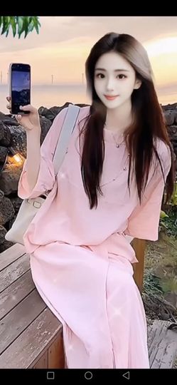 全平台最惨的玫瑰主播照片