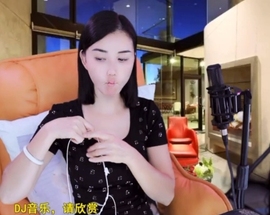 六皇不拉主播照片