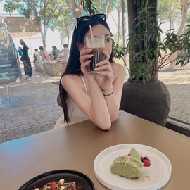 嘉璐•主播照片