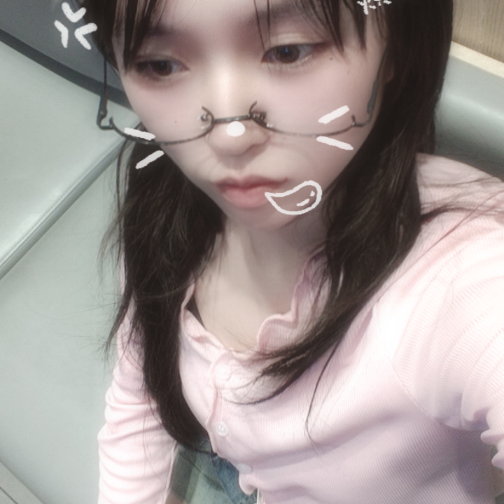 ヅ看电影的金蟾蜍海报