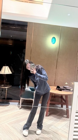 皮妹👜退网88主播照片