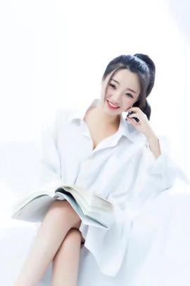 瞳瞳晚上播主播照片