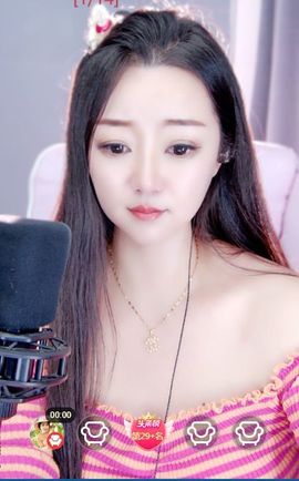 瞳瞳晚上播主播照片