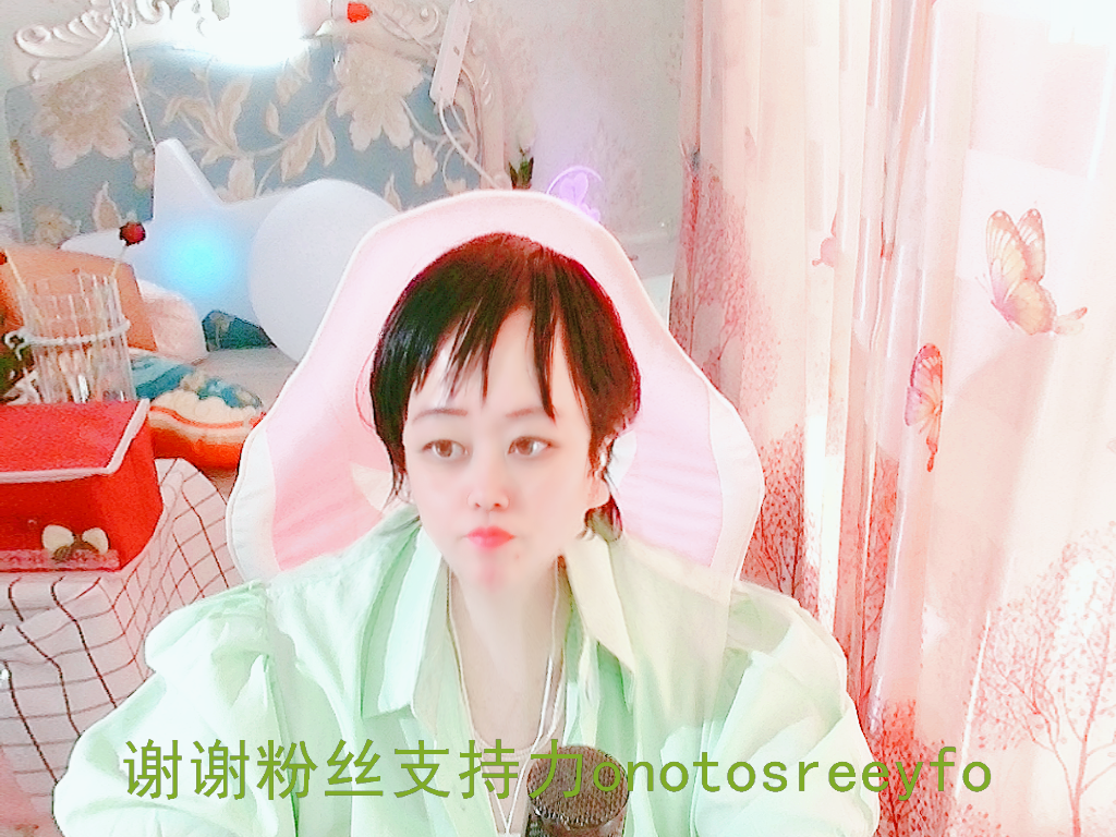 天糖🍬星闪听歌的图片