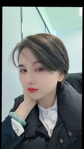 婉婉类卿的图片