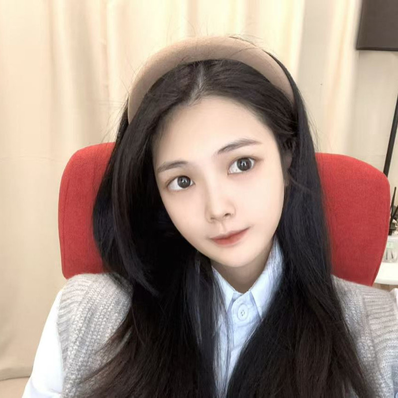 一只奶团子的主播海报