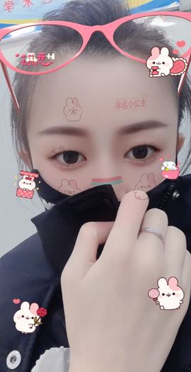 99.唱歌滴主播照片