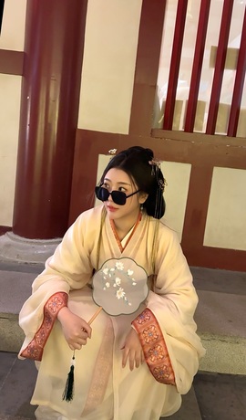 抱抱馨💌主播照片