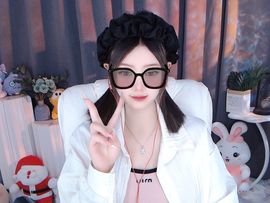 米娜Meena🧸主播照片