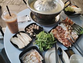 ChanLoongH的图片