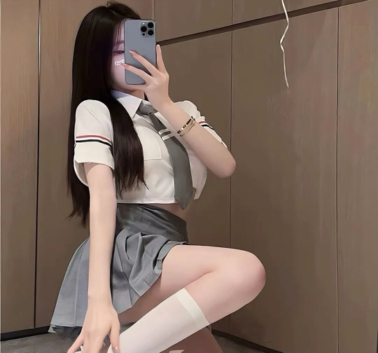 荟荟💖mua海报