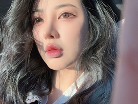 思思👑主播照片