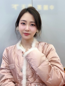 奕露西￥唱歌的图片