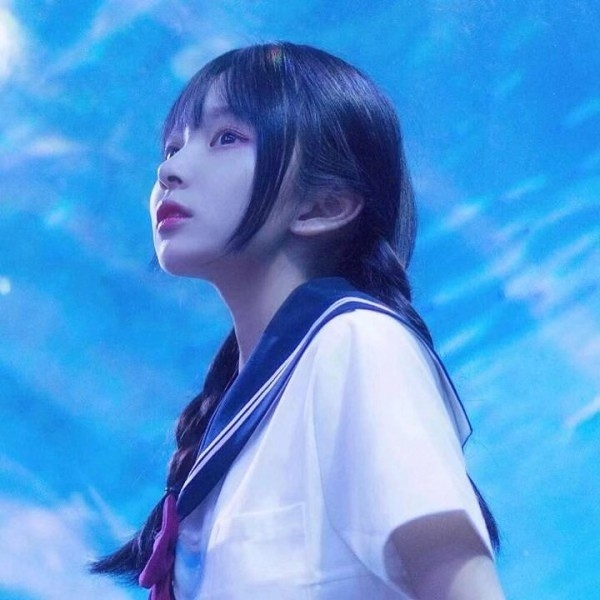 小妖精爱喝酸奶海报