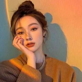 沉默LASE主播照片