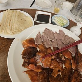 扯一下皮皮主播照片