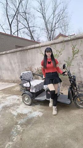 妞妞骑行三亚的图片