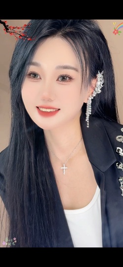 iu语汐主播照片