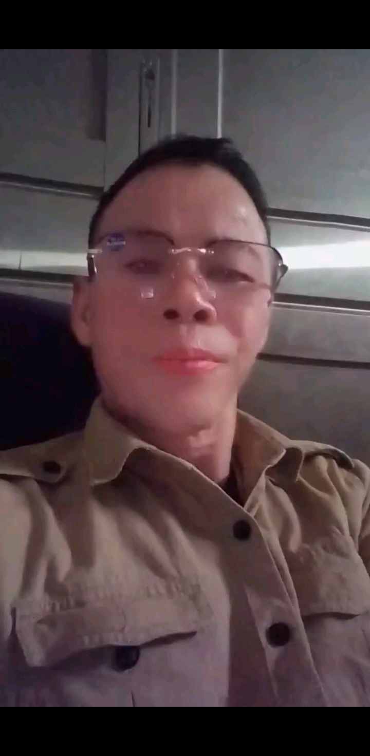 喜欢玩游戏，喜欢玩唱