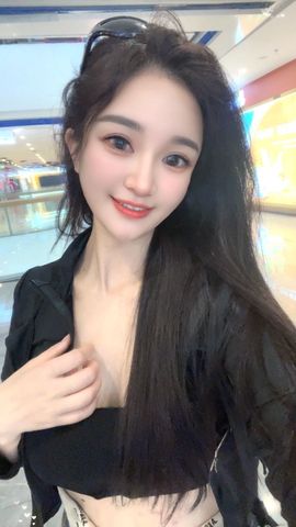 看杂志的蝉_主播照片