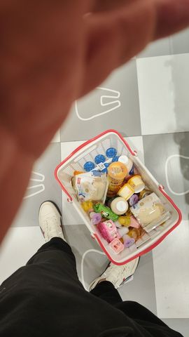 初心牢记主播照片