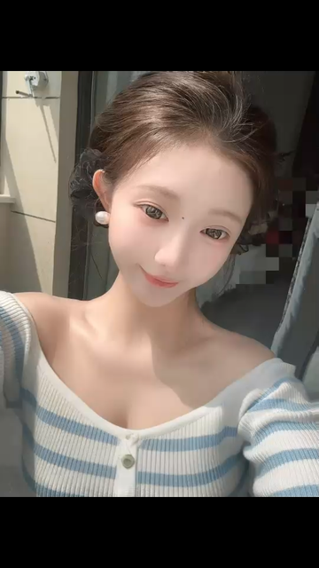 那个女孩👧正在挨揍/