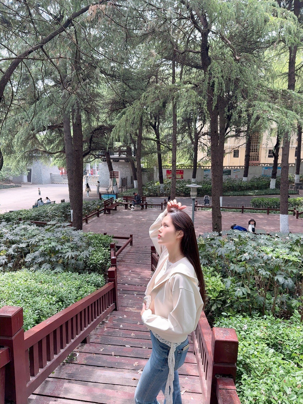 灵儿、唱歌滴主播图片
