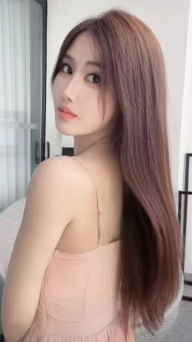 二两桃花醉今生的图片
