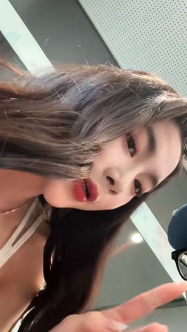 二两桃花醉今生的图片