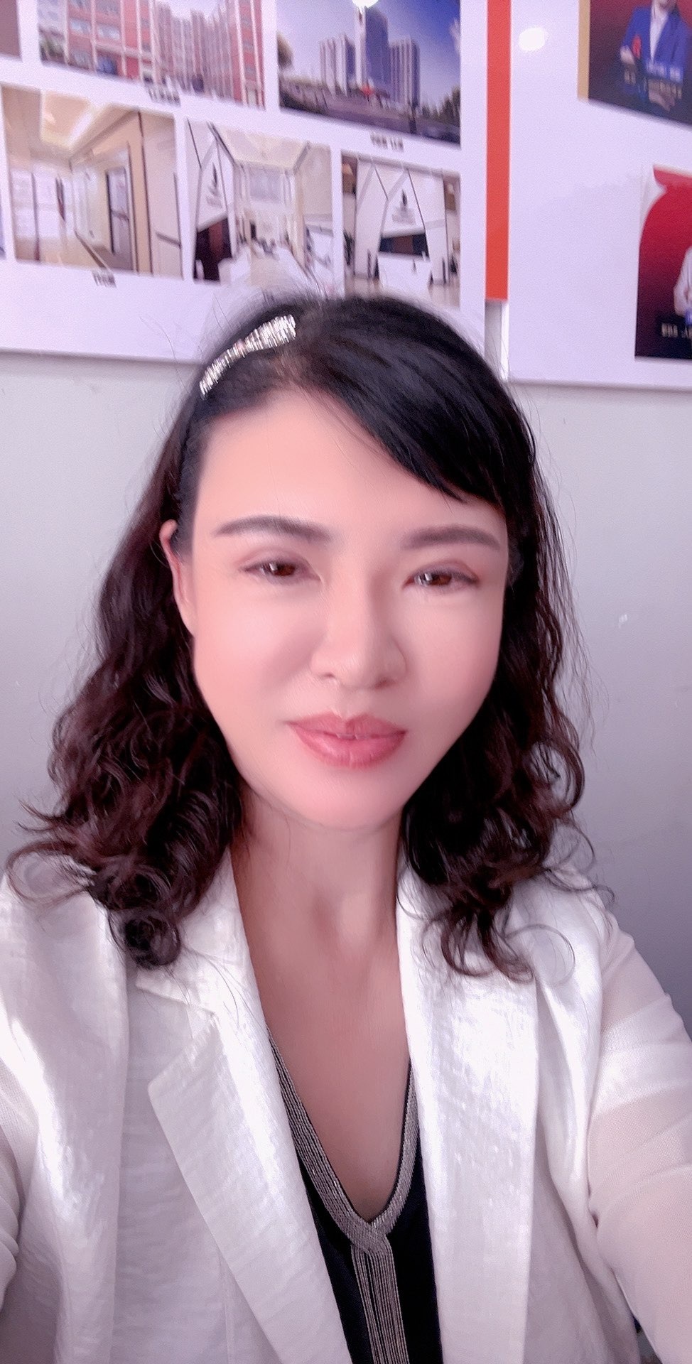 笨拙叉尾卷尾鳥主播圖片